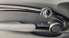 MINI Hatchback 135kW Cooper S Level 2 33kWh 3dr Auto Electric Hatchback